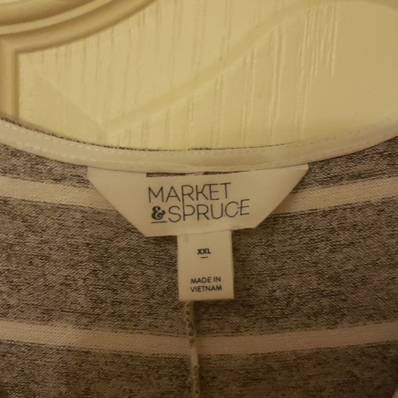 Market and Spruce sleeveless shirt - Picture 2 of 4